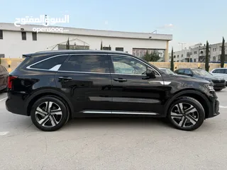  5 كيا سورينتو ترخيص 2022 محرك 1600 هايبرد   جير أوتوماتيك 240 حصان