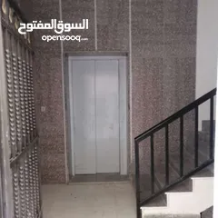  4 شقه للايجار لعائله صغيره او عرسان