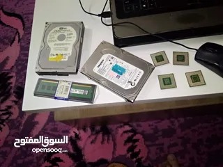  30 لاب توب عدد2 TOSHIBAوHP core i3مع مع هارد ديسك عدد2 مع كروت شاشه مع كامل ملحقاتهم رجاء اقرا الوصف