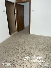  5 شقة لقطة للبيع