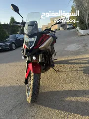  4 هوندا NC750X مميزة ونظيفة للبيع - نفس دراجة الأمن العام الجديدة