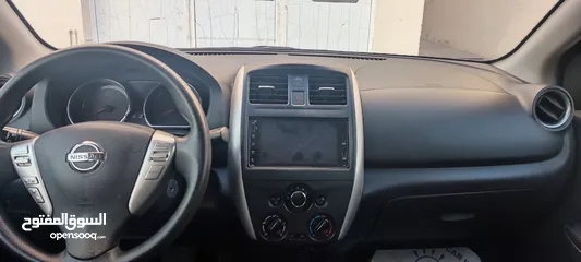  4 Nissan Versa 2017