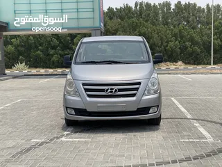  2 Hyundai H-1 (2017)