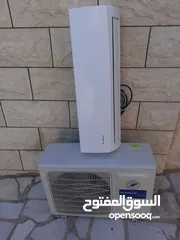  3 مكيفات رقم التواصل .. صفر خمسة تسعه اربع سبع ميه و حداش متين وواحد