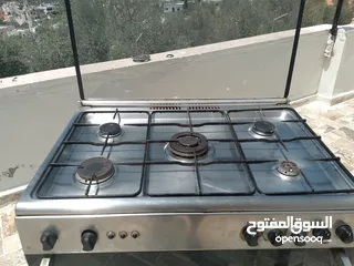  4 ثلاجات زائد بوتاجازات مستعمله للبيع