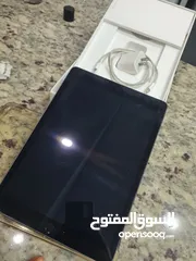 3 ايباد 9 مش مفتوح فحص ممتاز مع اغراضو