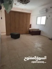  4 ستوديو خلف الاستراحة