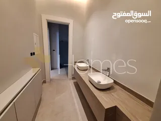  13 فيلا مع مسبح للبيع في عبدون بمساحة بناء 715م