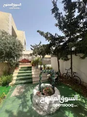 17 منزل مستقل للبيع في شارع الوينك مكون من اربع شقق بسعر مغري جدااا