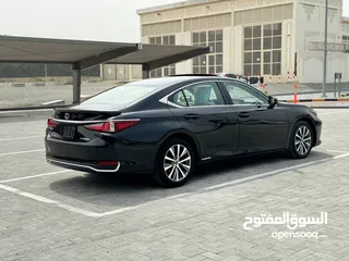  3 لكزس خلجي 2019ES300hبدون حوادث ضمان دخول السعوديه تسجيل الامارات تسجيل عمان