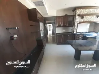  21 شقة طابقية فارغة للايجار- دير غبار- 330م 4نوم (211)