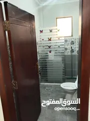 6 شقه سوبر ديلوكس للبيع الهاشميه الحي الشرقي بالقرب من مدرسه الشهيد احمد الزيود