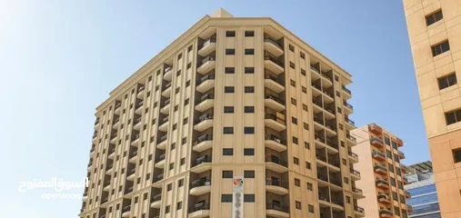  5 بناية مميزة للبيع بربح مستقر ومستدام - A Distinctive Building For Sale With a Stable And Sustainable