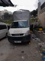  2 شاحنة افيكو موديل 2011