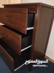  6 سرير إيكيا قياس 200/160 مرتبه ايكيا طبقة لبادة ايكيا وحده ادراج ارتفاع 80سم عرض 81 سم طاولة شاشة ايك