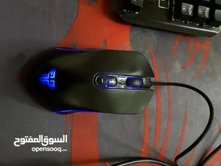  8 قطع واكسسورات pc للبيع او للبدل