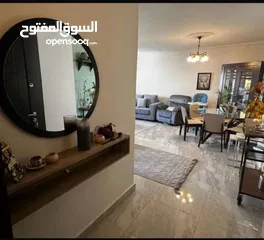  4 شقه للبيع بسعر مغري جدا مع اجهزه كهربائيه... يوجد مجال للسعر للجادين من المالك مباشرة