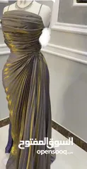  4 فستان جديد غير ملبوس اللون جولد لافندر