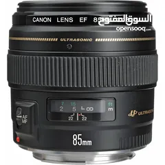  2 Canon 90D مع جميع العدسات والمعدات المرفقة بالصور جميع القطع المرفقة مستعملة استعمال خفيف جدًا