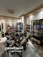  2 طاولة طعام  مودرن قياس 8 كراسي خشب وحديد اسفنج ضغط عالي مع 3 رفوف جداريه خشب