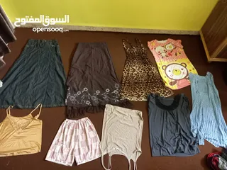  4 ملابس للبيع