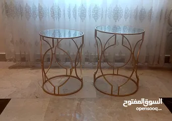  2 طاولات لونن دهبي
