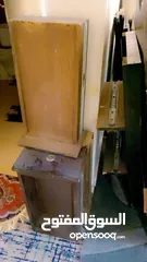  1 تخت  بيبي نظيف وثقيل تفصيل