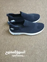  1 حذاء طبي جديد  للبيع غير قابل للبدل