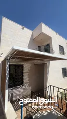  2 بيت حلو مميز المنطقه الحوز الثانيه