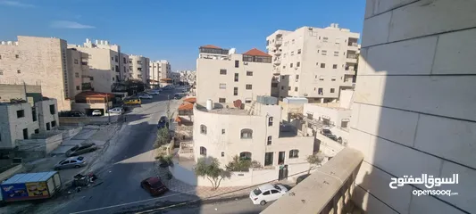  4 شقة مميزة للبيع في عمان ام نوارة ضاحية الفاروق من المالك مباشرة لم تسكن