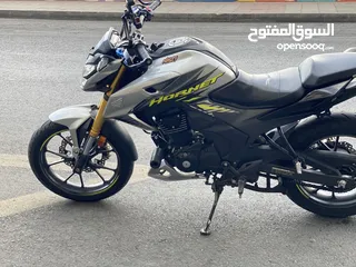  4 هوندا هورنت ( الدبور) للبيع بسعر مغري قابل للبدل على متور اكبر مع دفع فرق