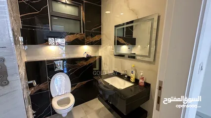 1 في أجمل مناطق الرابيه شقة أرضيه 196م مع ترس 50م بتشطيبات راقية / ref 9547