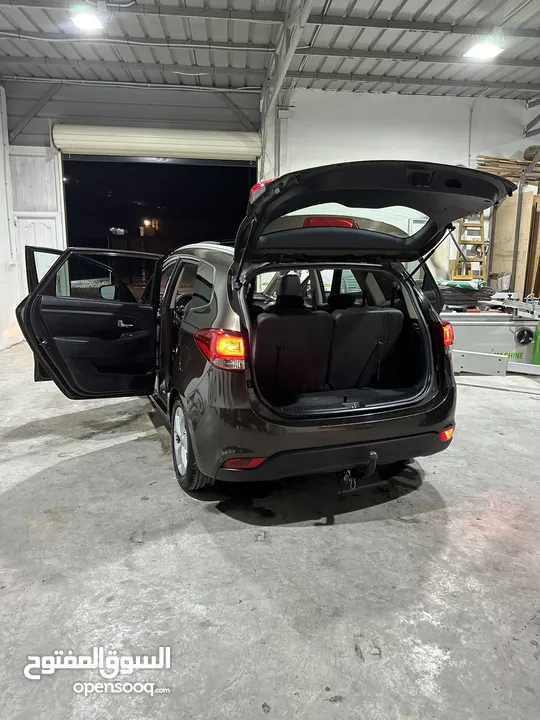 كيا كارينز 2016