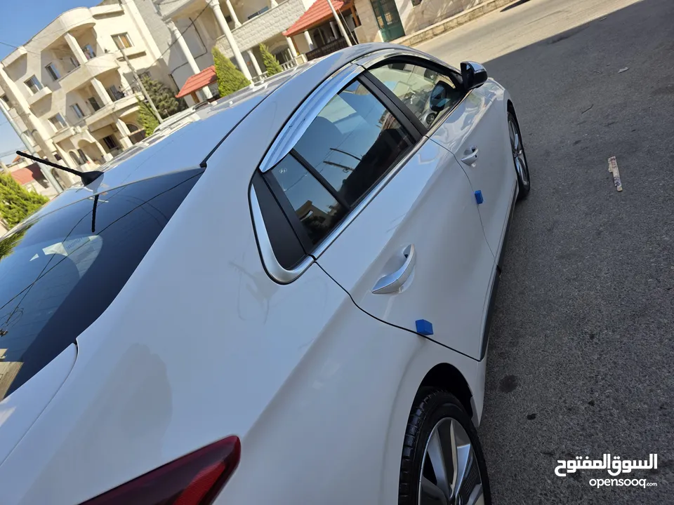 هونداي ايونك 2018 فل كامل فحص كامل عداد 130Km مالك 1 فقط