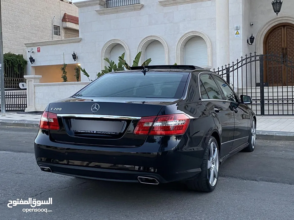 مرسيدس E200 CGi موديل 2013 صنف AMG وارد الشركه توفيق غرغور