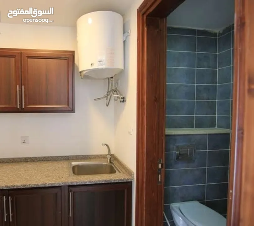 مكاتب تجارية بأسعار مميزة ومساحات مختلفة