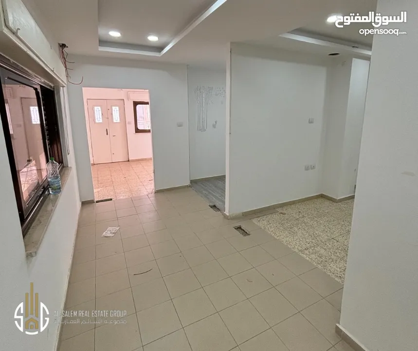 مكتب للإيجار شارع الإرسال