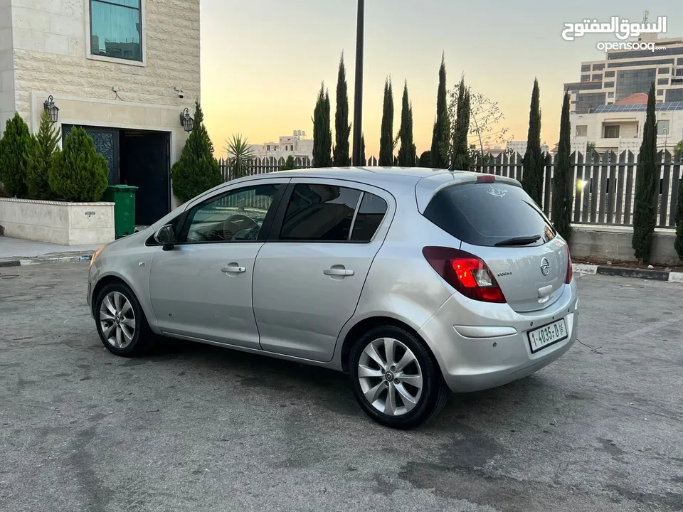 اوبل كورسا اوتوماتيك شاشة مع كاميرا خلفية