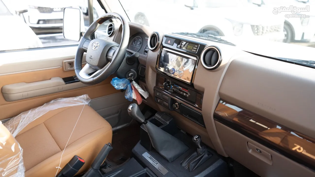 Toyota Land Cruiser Hard Top LC 71 4.0L V6 3 DOORS PETROL 2022