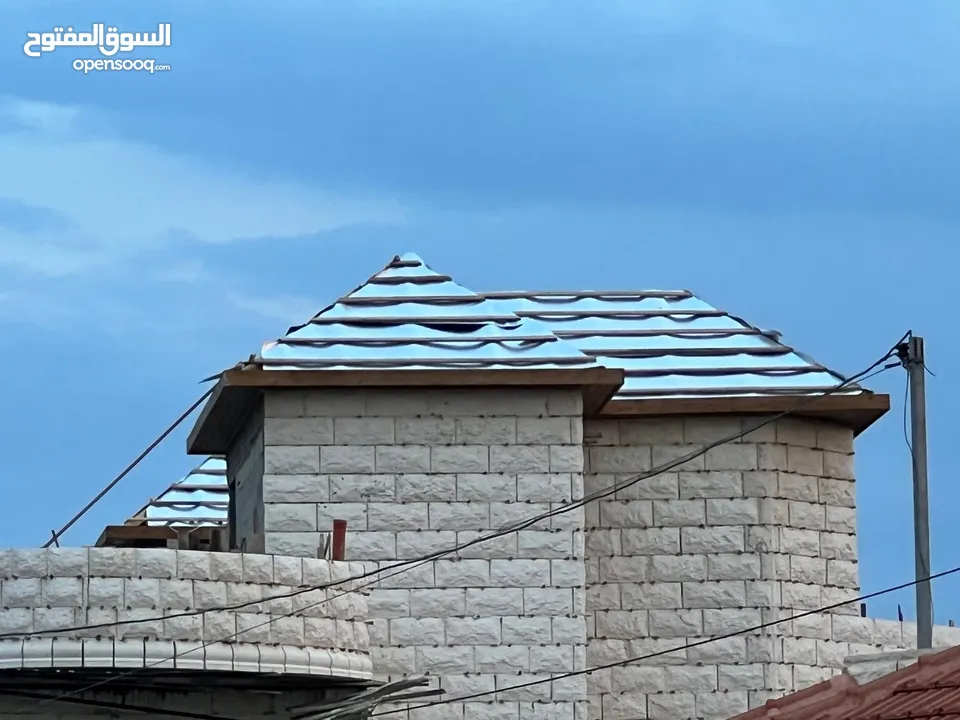 أسقف قرميد أوروبيه فاخره تضيف لبيتك حمايه مضمونه اناقة استثنائيه عزل حراري ألوان عصريه تشطيب احترافي