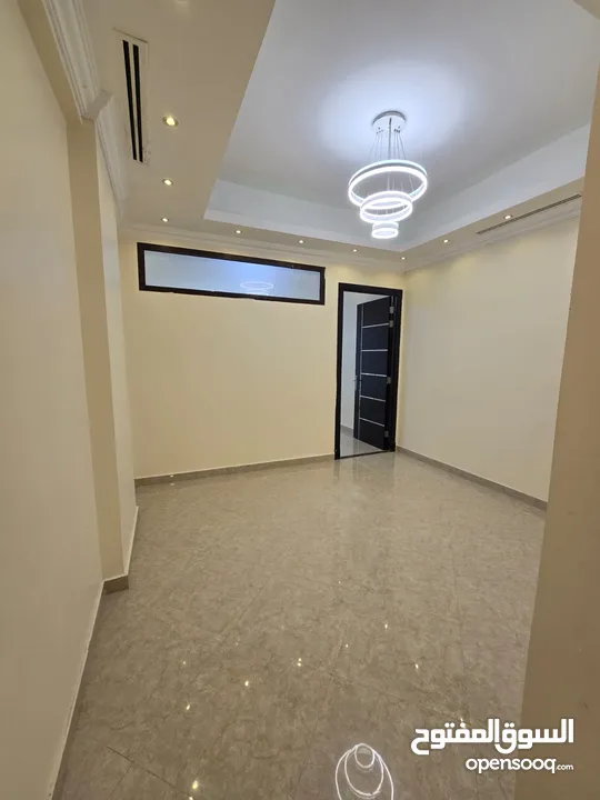 شقة غرفة وصالة سوبر ديلوكس للإيجار السنوي في عجمان بالروضة3 خلف مطعم بحر الامارات 32 ألف شهر مجاني