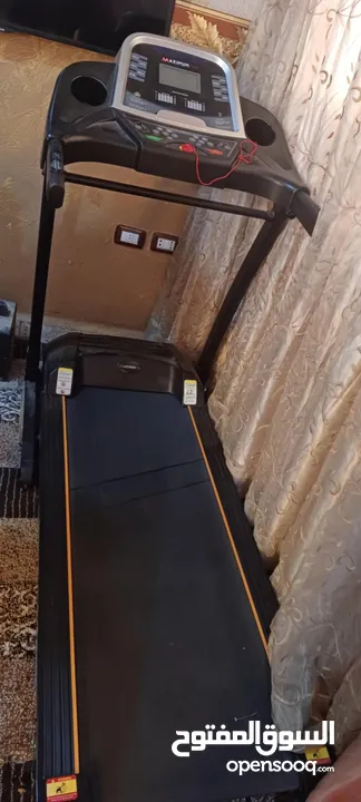 جهاز  مشي تريدميل