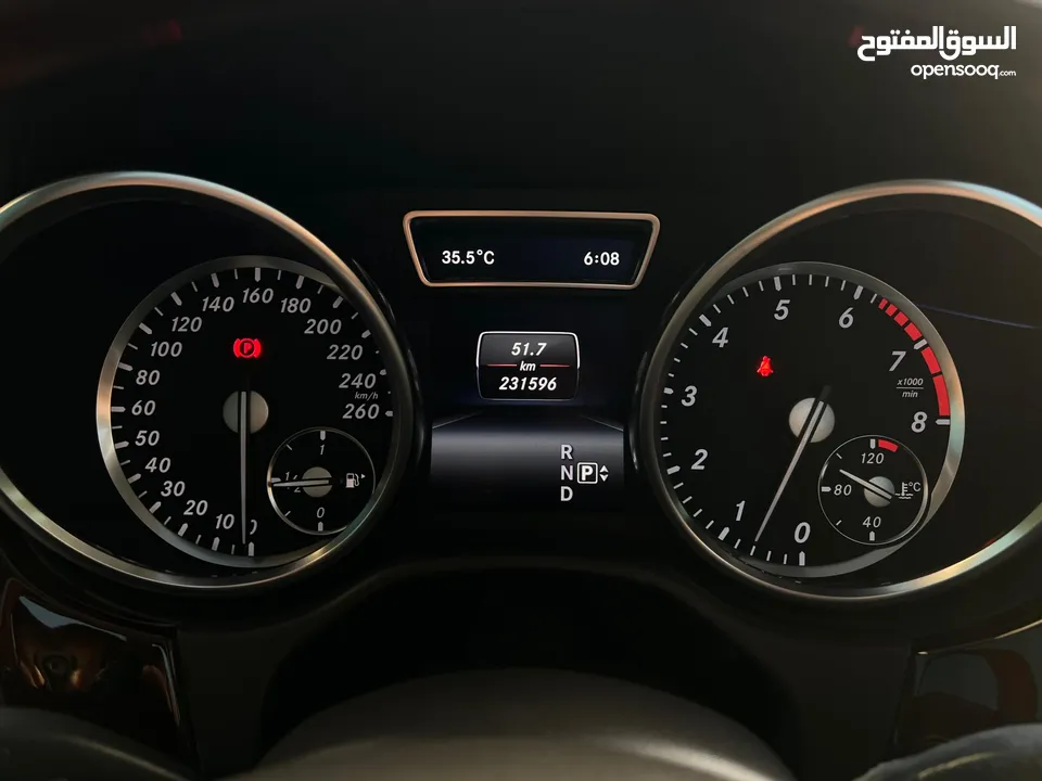 MERCEDES BENZ GL500 model 2015 GCC ORIGINAL PAINT
