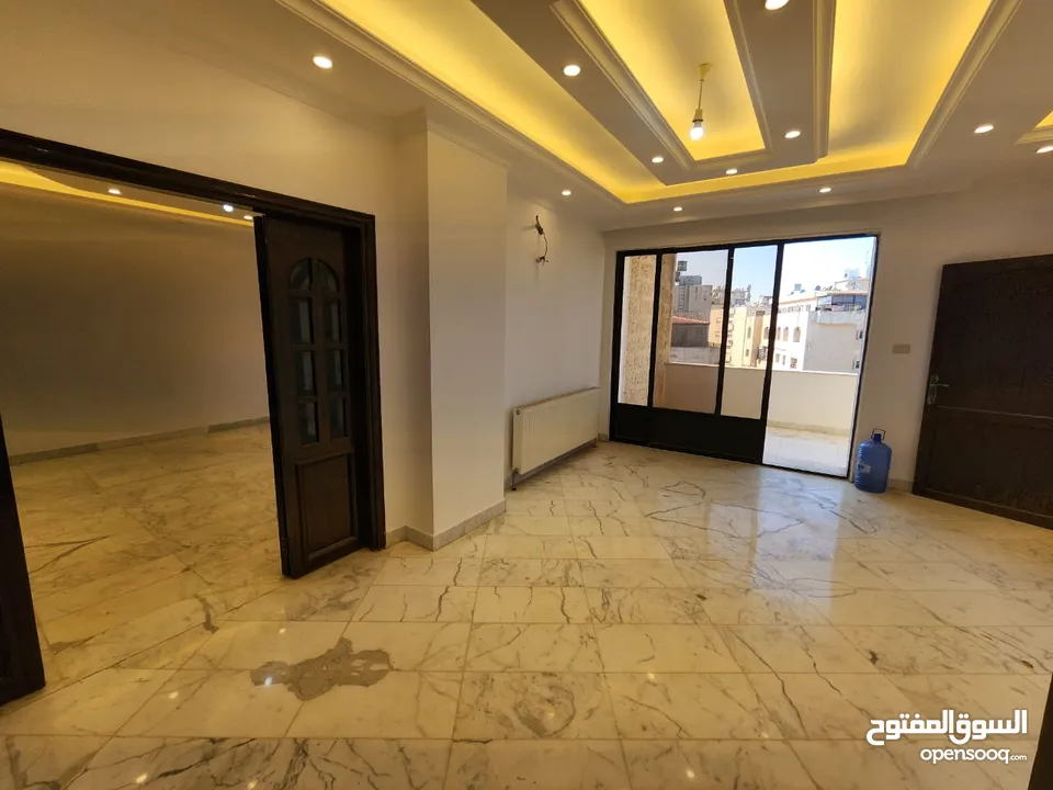 شقة للبيع في منطقة الشميساني - ref : 14417