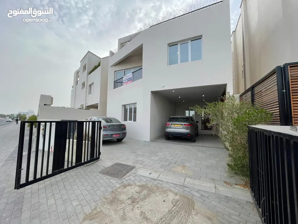 5 BHK 6 Bathroom Villa for Rent - Sur Al Hadid Complex