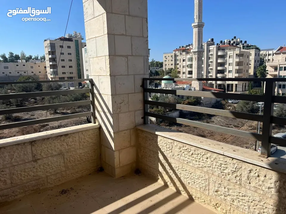 شقه للبيع لي البيره في البالوع فرب مسجد الكوثر
