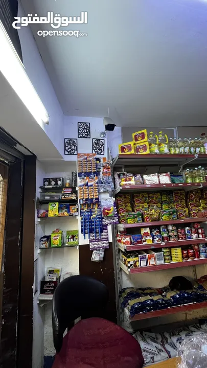 سوبر ماركت على الشارع الرئيسي في جبل الجوفة للبيع خلو
