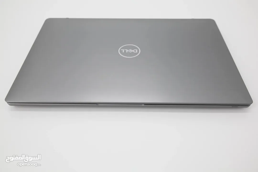 لاب توب Dell 7400 i5 الجيل التامن فضي اللون ماتيريال معدن و ultra slim  و شاشة frameless