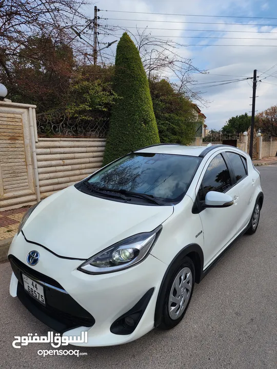 تويوتا بريوس سي 2018  للبيع    TOYOTA   PRIUS C 2018 for Sale   موديل 2018   ترخيص جديد لغاية 2/2026