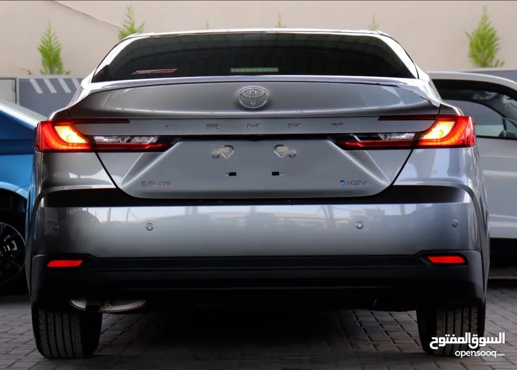 TOYOTA CAMRY GLE 2025